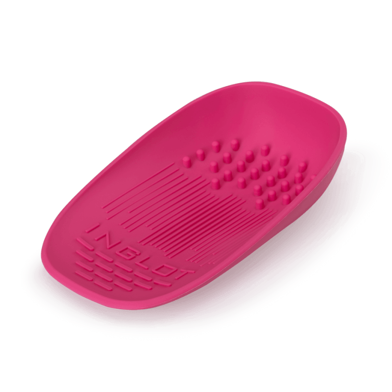 inglot-makeup-brush-cleansing-palette-pink-beau-visage